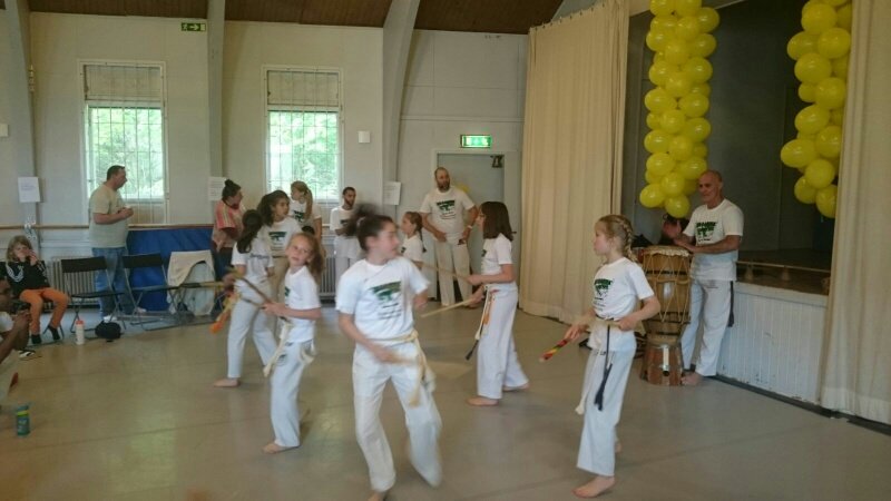 Capoeira Sem Fronteiras - Maculele